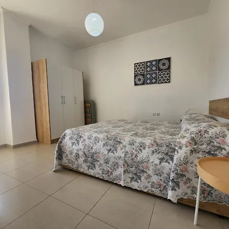 Poseidon Sea View ساراندا