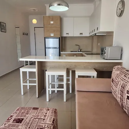شقة Poseidon Sea View ساراندا